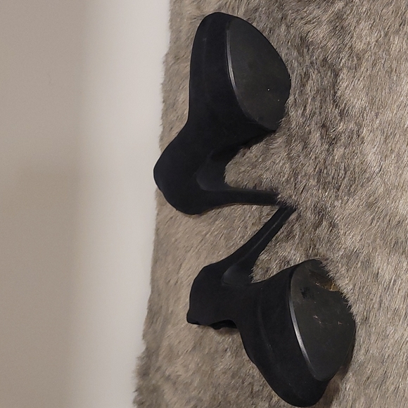 Black ladies heels - Picture 6 of 6